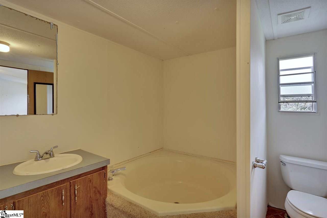 135 Coster Road Travelers Rest, SC 29690 - Photo 13 of 31 Gallery Image 13