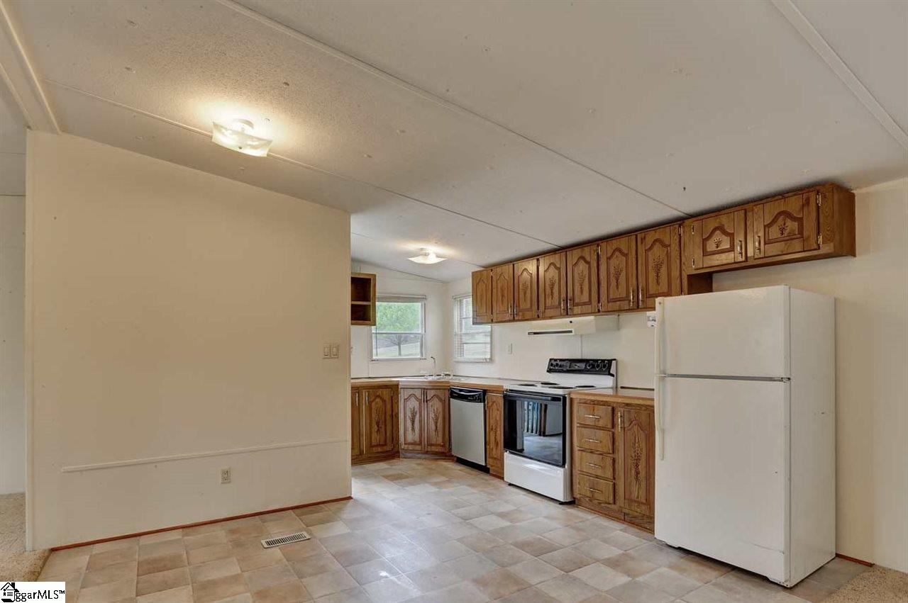 135 Coster Road Travelers Rest, SC 29690 - Photo 25 of 31 Gallery Image 25