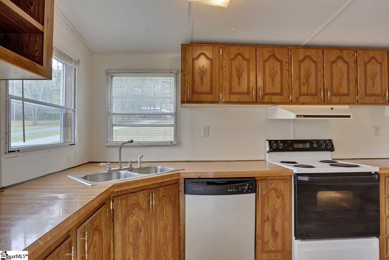 135 Coster Road Travelers Rest, SC 29690 - Photo 26 of 31 Gallery Image 26