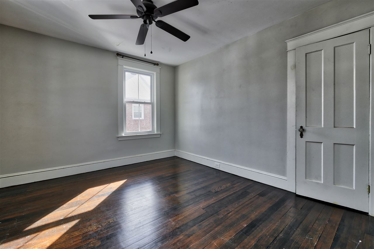 40 Mammoth Road Manchester, NH 03109 - Photo 24 of 29