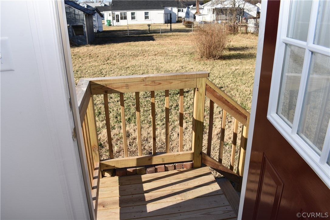 550 Riverview Road Colonial Heights, VA 23834 - Photo 14 of 26 a view of entryway