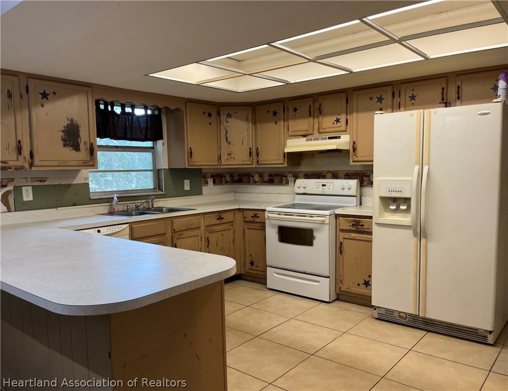 932 Forest Road Sebring, FL 33872 - Photo 4 of 11 Gallery Image 4