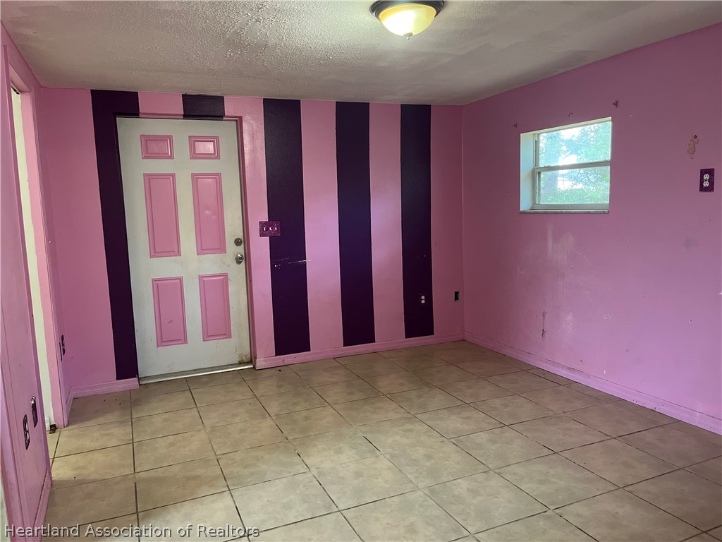 932 Forest Road Sebring, FL 33872 - Photo 7 of 11 Gallery Image 7