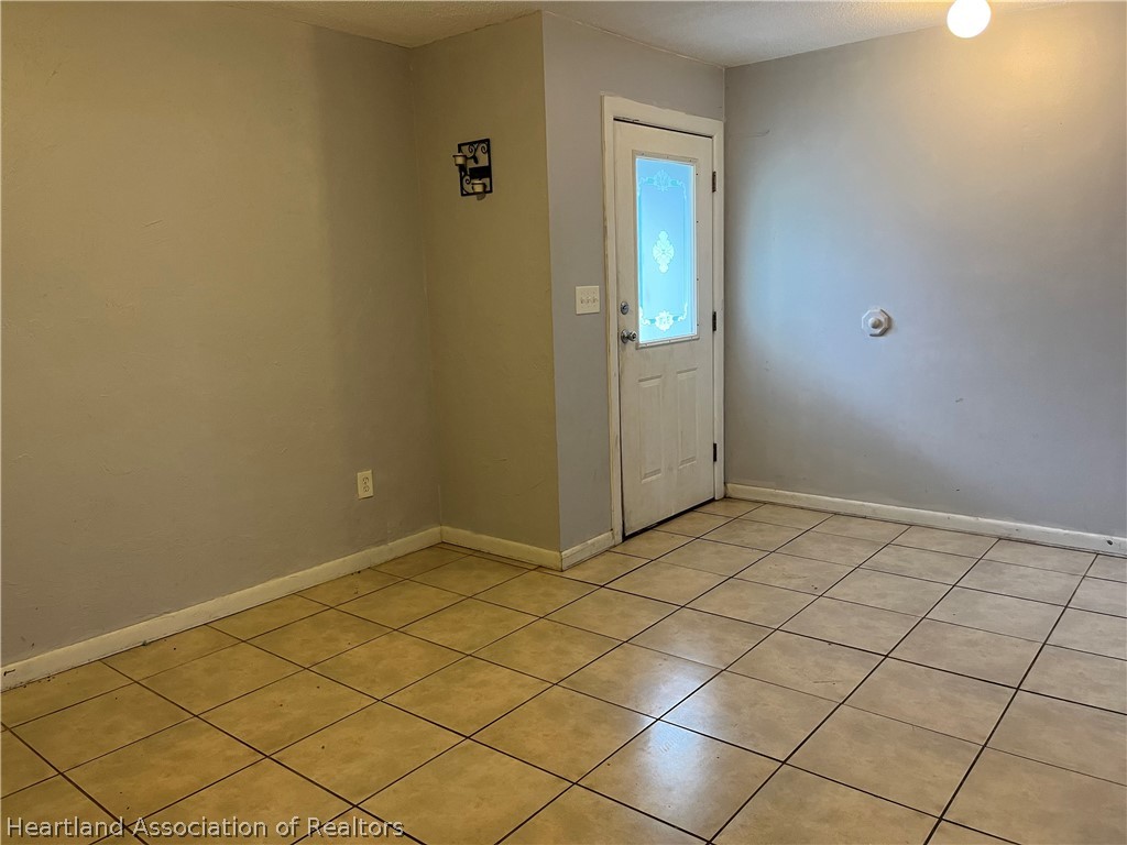 932 Forest Road Sebring, FL 33872 - Photo 8 of 11 Gallery Image 8