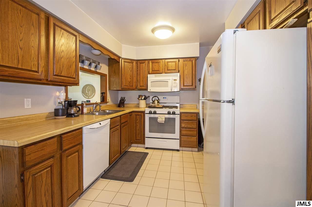 376 Richard Street Spring Arbor, MI 49283 - Photo 8 of 25 Photo 8