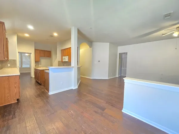 $2,450 | 18631 Mosshill Estates Lane, Cypress, TX 77429