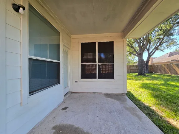 $2,450 | 18631 Mosshill Estates Lane, Cypress, TX 77429