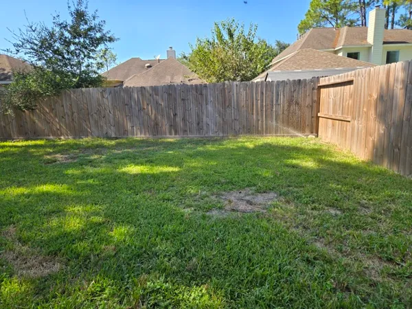 $2,450 | 18631 Mosshill Estates Lane, Cypress, TX 77429