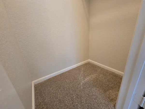 $2,450 | 18631 Mosshill Estates Lane, Cypress, TX 77429