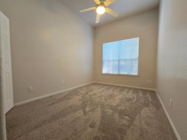 $2,550 | 18631 Mosshill Estates Lane, Cypress, TX 77429