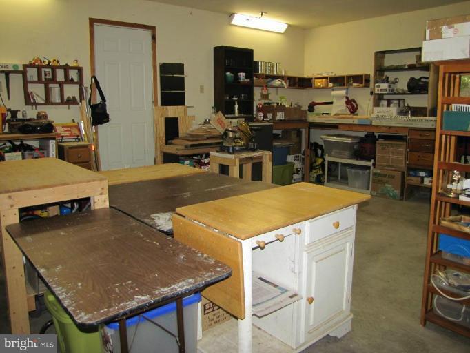 7203 Edgemont Road Frederick, MD 21702 - Photo 12 of 28 lrg 240 sq ft workshop in garage