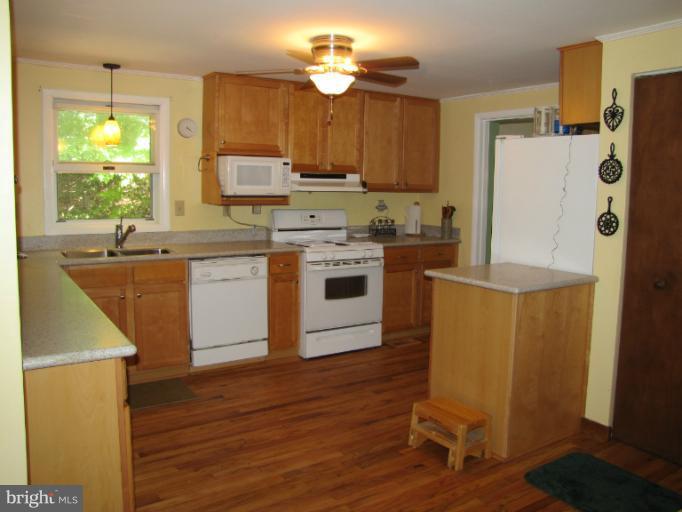 7203 Edgemont Road Frederick, MD 21702 - Photo 19 of 28 Remodeled kitchen has spacious pantry.