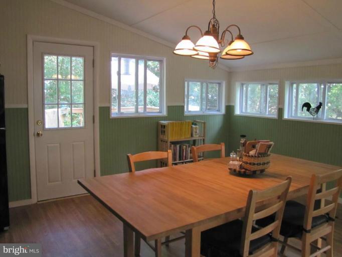 you can entertain indoors or outdoors w/deck also.