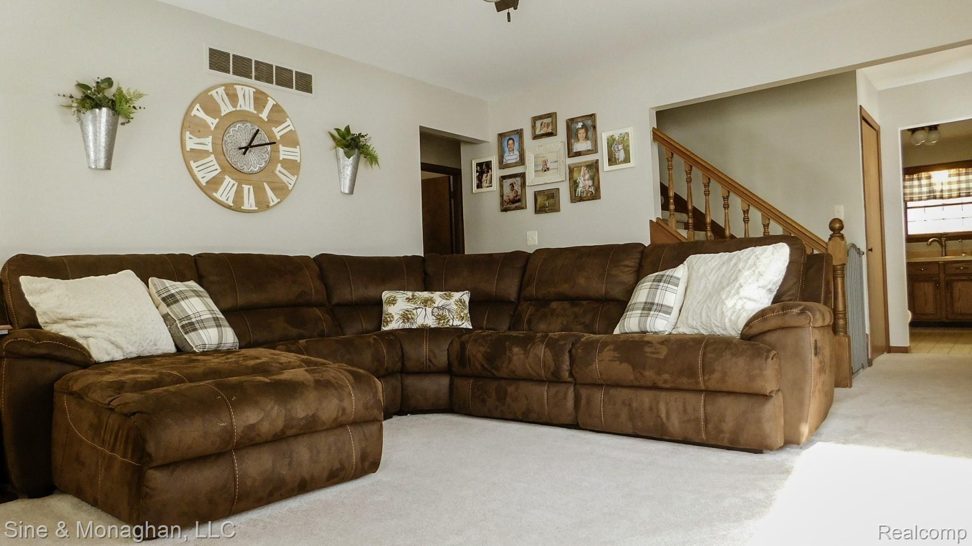 2570 Werner Road Columbus, MI 48063 - Photo 7 of 41 DSCN4198 (1).jpg