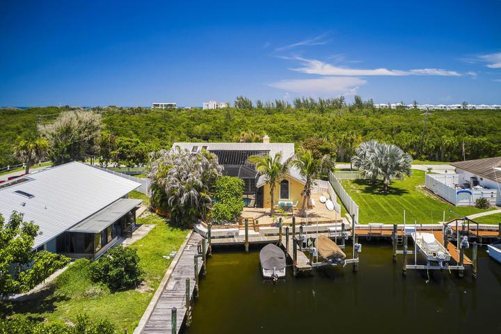 137 Queens Road Fort Pierce, FL 34949 - Photo 35 of 43 35