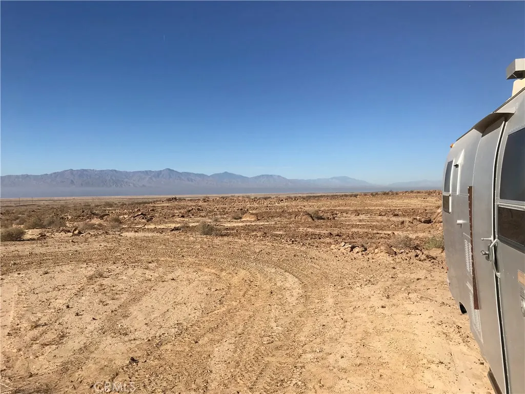 0 Sandstone Niland, CA 92257 - Photo 2 of 8 a view of beach and an ocean view