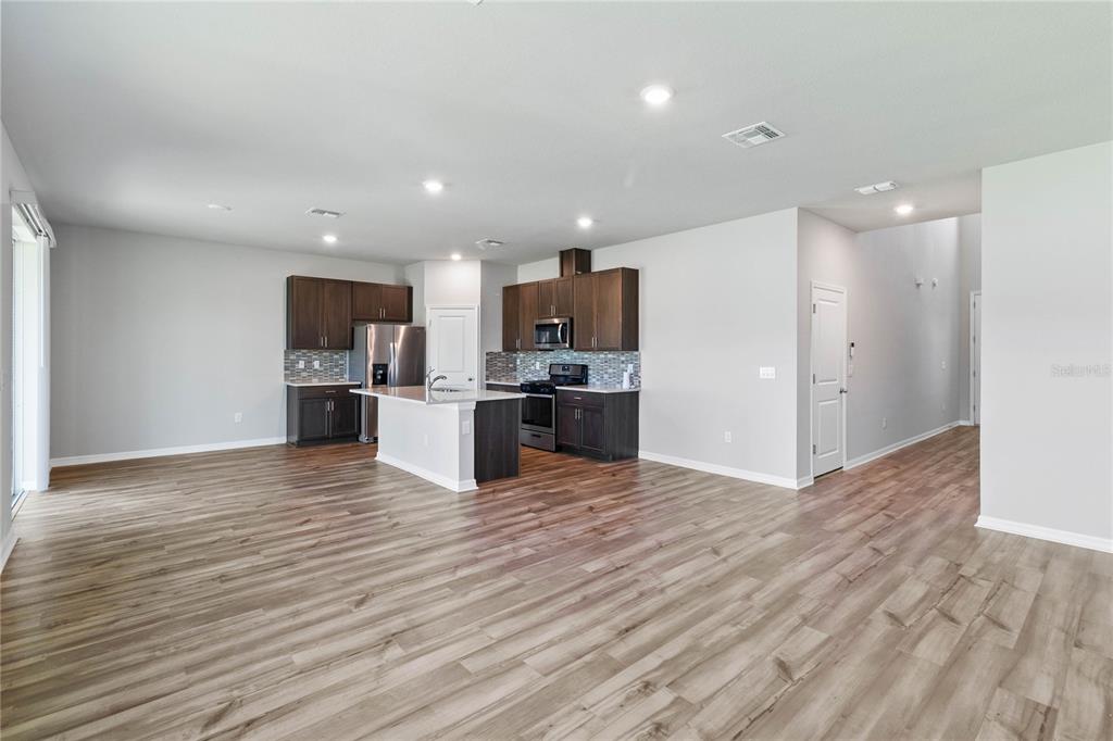 5617 Bungalow Grove Court Palmetto, FL 34221 - Photo 9 of 31