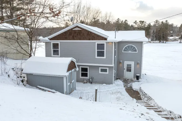 $279,900 | 11505 Riverside Drive, Stanwood, MI 49346