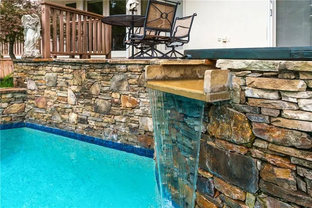 $1,599,995 | 955 East Lake Drive, Gainesville, GA 30506