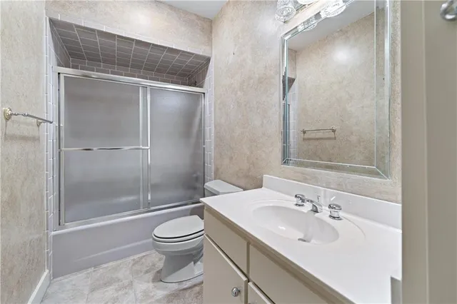 $1,599,995 | 955 East Lake Drive, Gainesville, GA 30506