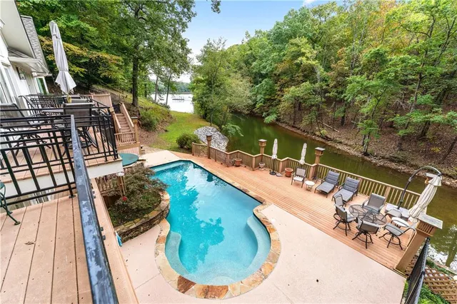 $1,599,995 | 955 East Lake Drive, Gainesville, GA 30506