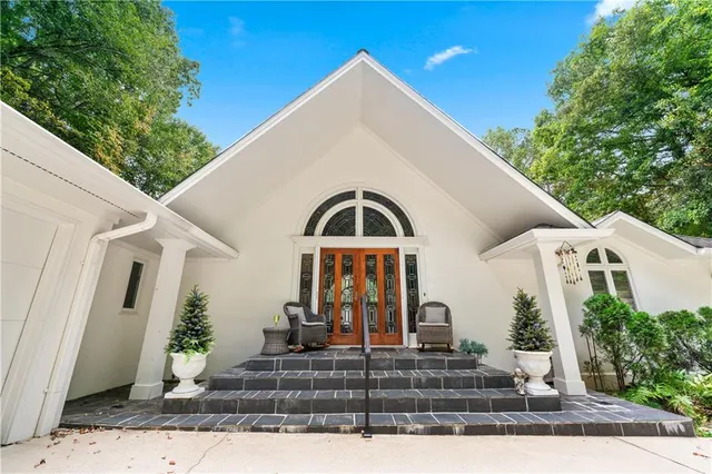 $1,599,995 | 955 East Lake Drive, Gainesville, GA 30506