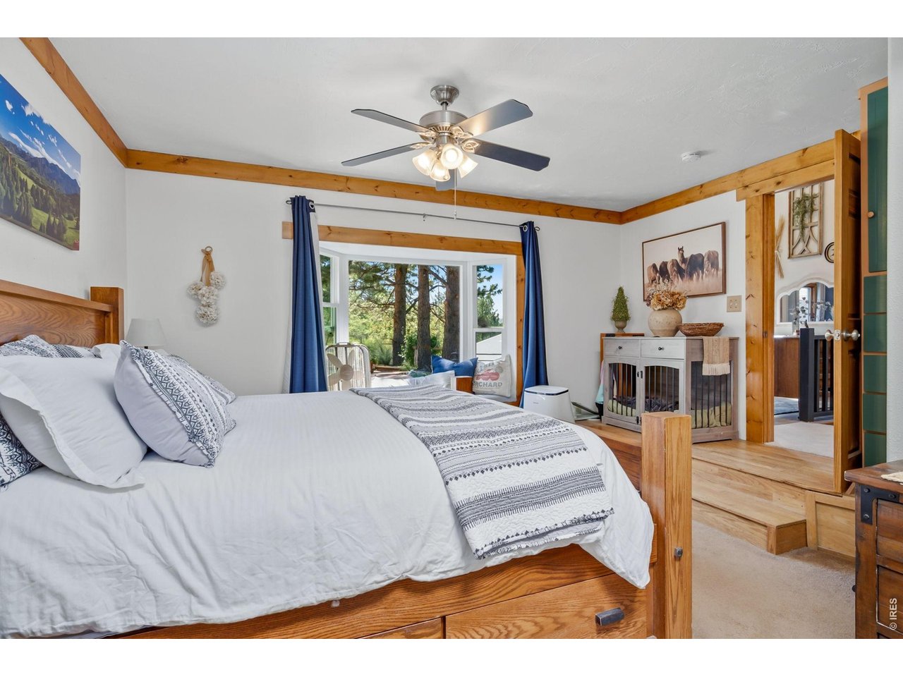 1154 Spring Valley Road Bellvue, CO 80512 - Photo 13 of 31 Large primary bedroom, 23x15