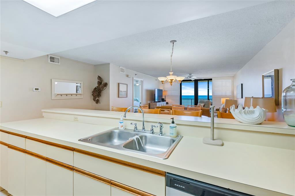6727 Turtlemound Road, Unit 318 New Smyrna Beach, FL 32169 - Photo 12 of 35