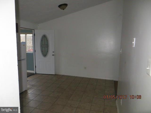 2085 Park Trail Road Baltimore, MD 21244 - Photo 5 of 17 Kitchen