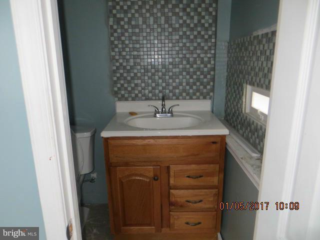 2085 Park Trail Road Baltimore, MD 21244 - Photo 8 of 17 Bath