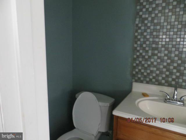 2085 Park Trail Road Baltimore, MD 21244 - Photo 9 of 17 Bath