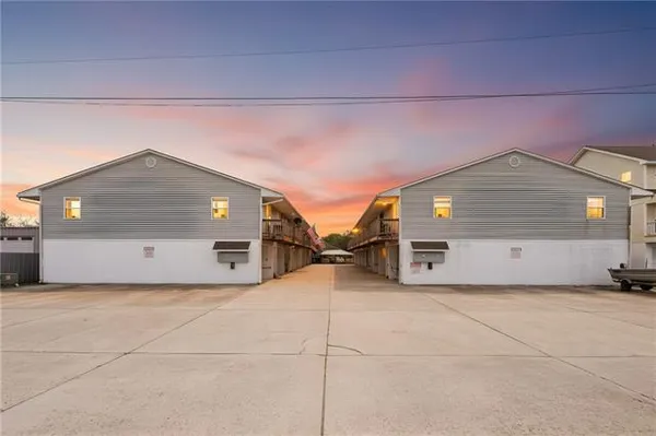$95,000 | 4648 Pontchartrain Drive, Unit D, Slidell, LA 70458