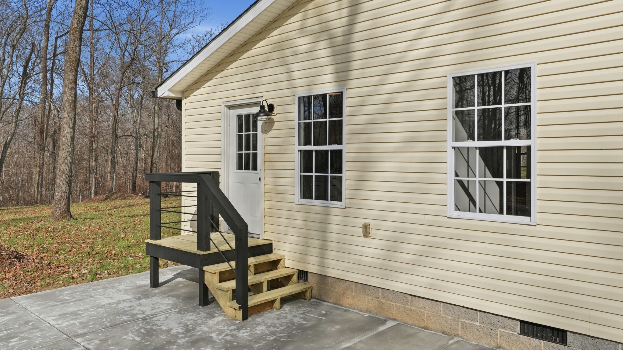 790 Preston Ridge Road Mulberry, TN 37359 - Photo 33 of 44 a front view of a house with wooden stairs