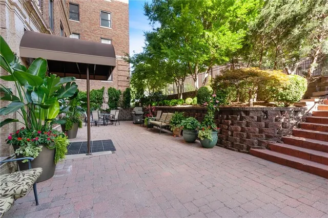 $879,000 | 229 Ward Parkway, Unit 301B AND 302B, Kansas City, MO 64112