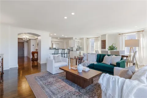 $879,000 | 229 Ward Parkway, Unit 301B AND 302B, Kansas City, MO 64112