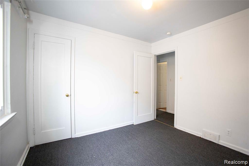 17550 Westmoreland Road Detroit, MI 48219 - Photo 10 of 20 3L0A0021.JPG