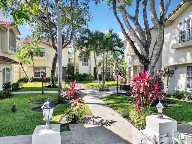 $435,000 | 412 Northwest 108th Terrace, Pembroke Pines, FL 33026