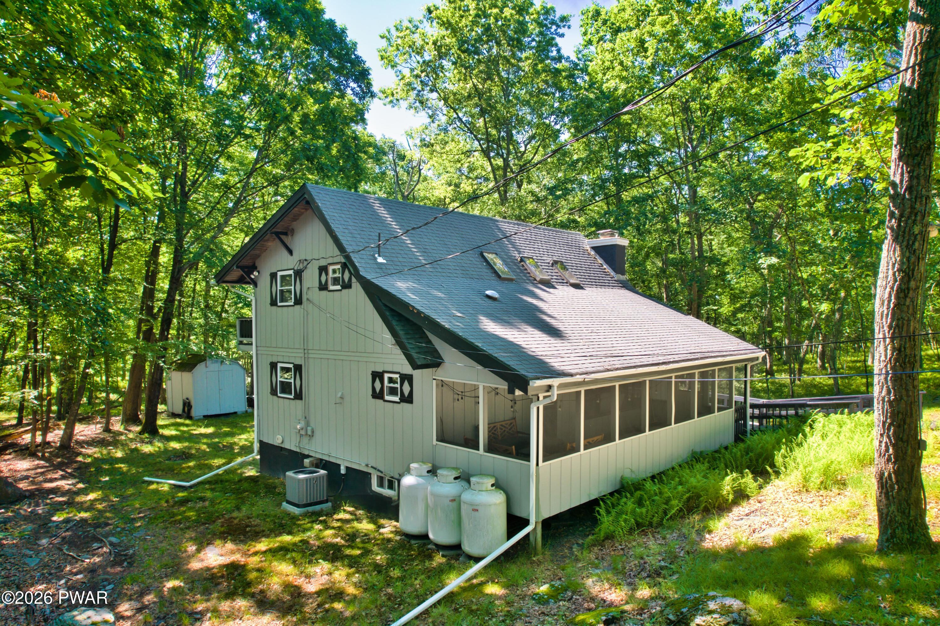 326 Gold Finch Road Bushkill, PA 18324 - Photo 36 of 37