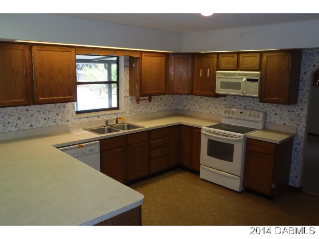 2020 South Riverside Drive Edgewater, FL 32141 - Photo 3 of 24 Additional Photo