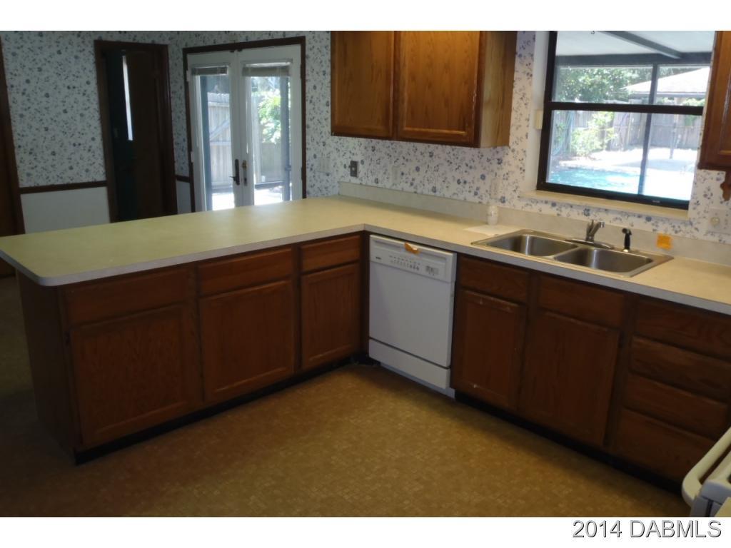 2020 South Riverside Drive Edgewater, FL 32141 - Photo 7 of 24 Additional Photo