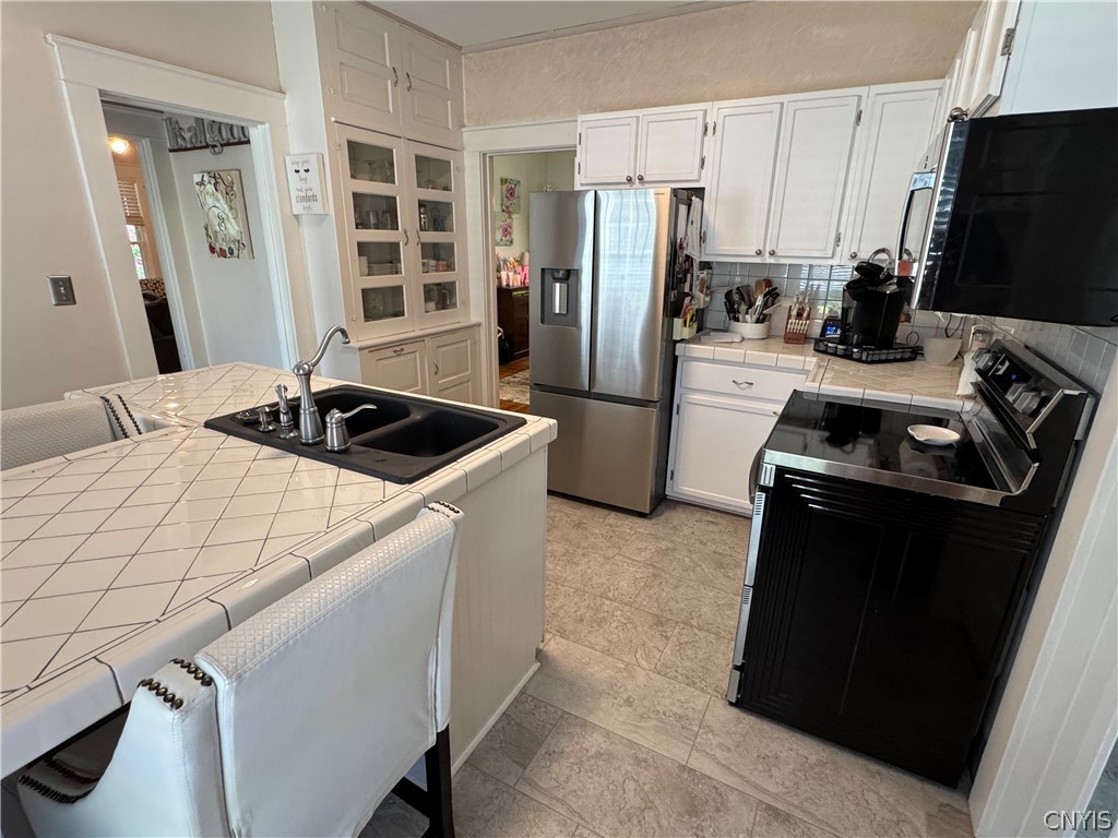 217 Bates Avenue Oneida, NY 13421 - Photo 9 of 39 Appliances included