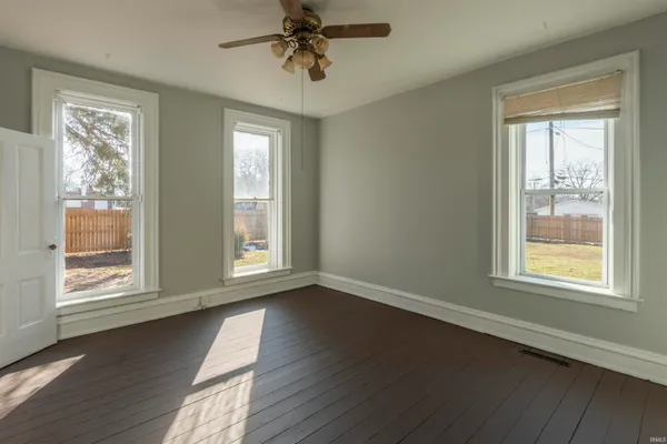 $179,950 | 1820 Lumbard Street, Fort Wayne, IN 46803