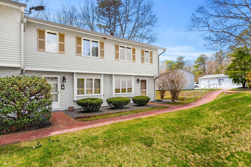 174 Lowell Road, Unit 71 Mashpee, MA 02649 - Photo 2 of 25 Gallery Image 2