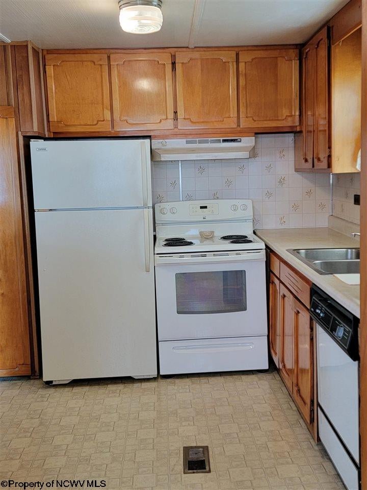 70 Vicksburg Road Buckhannon, WV 26201 - Photo 7 of 18 Gallery Image 7
