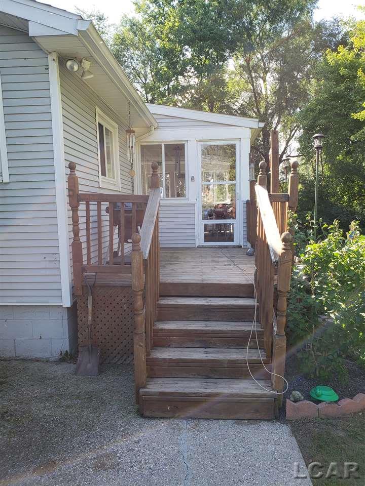 4271 Holloway Road Adrian, MI 49221 - Photo 2 of 20 31391968-1.JPG