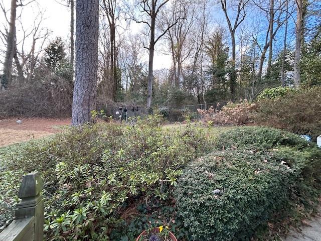 1376 Keys Lake Drive Northeast Brookhaven, GA 30319 - Photo 32 of 40