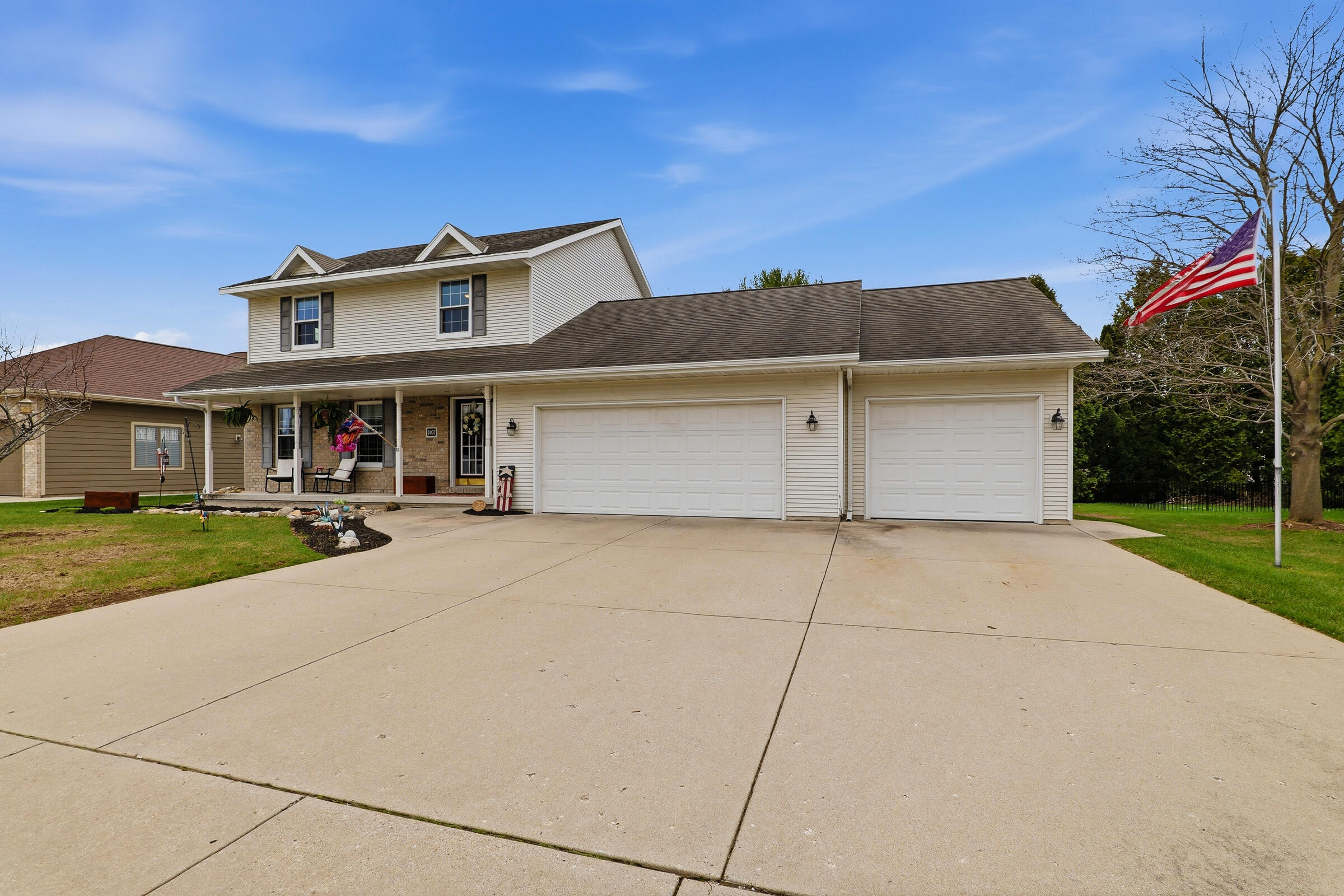 310744thSt-2