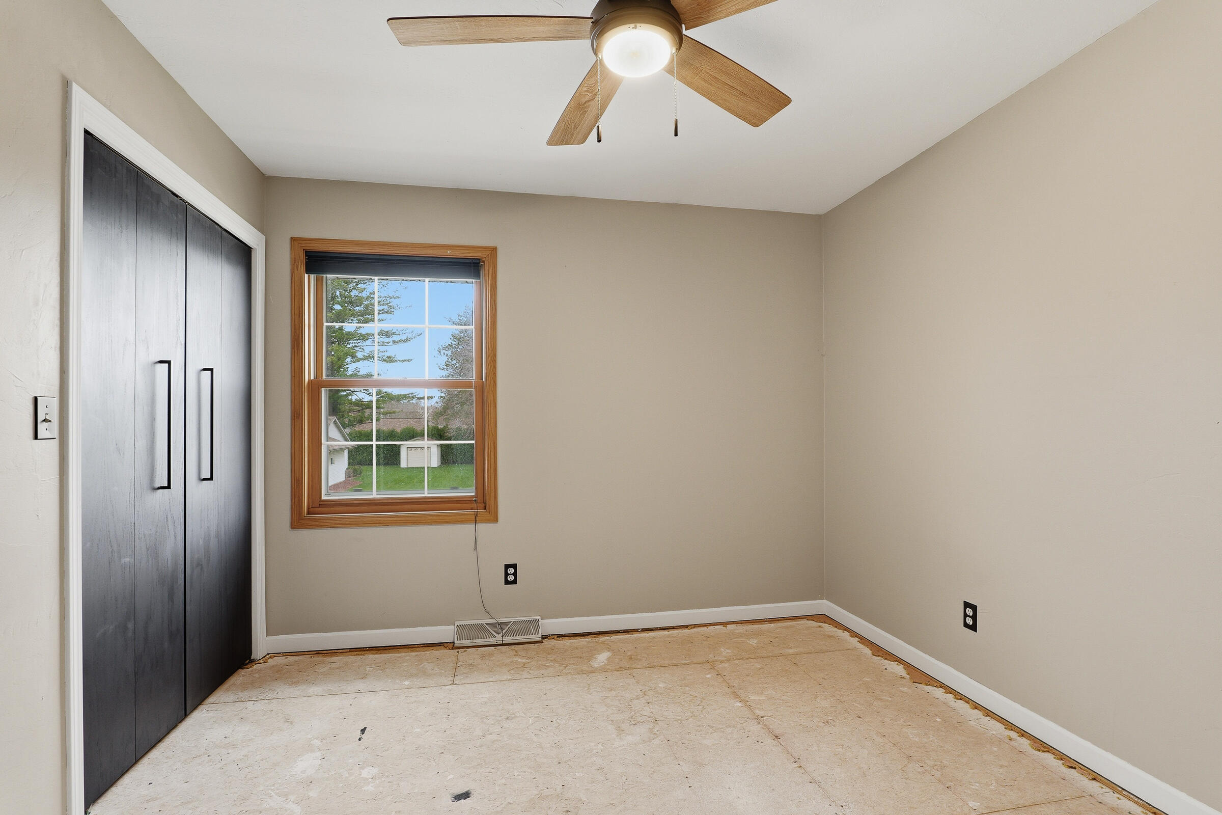 3107 44th Street Two Rivers, WI 54241 - Photo 36 of 53 310744thSt-38