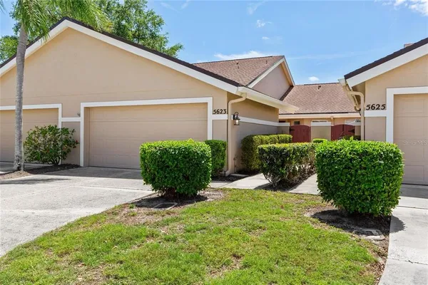 $2,200 | 5623 Monte Rosso Road, Sarasota, FL 34243