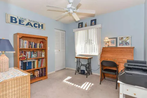 $139,000 | 305 Knotty Pine Circle, Unit D2, Greenacres, FL 33463